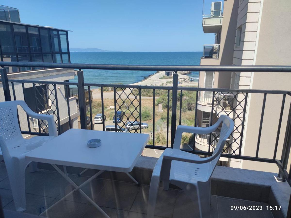 Apartament Piero Pomorie Exterior photo